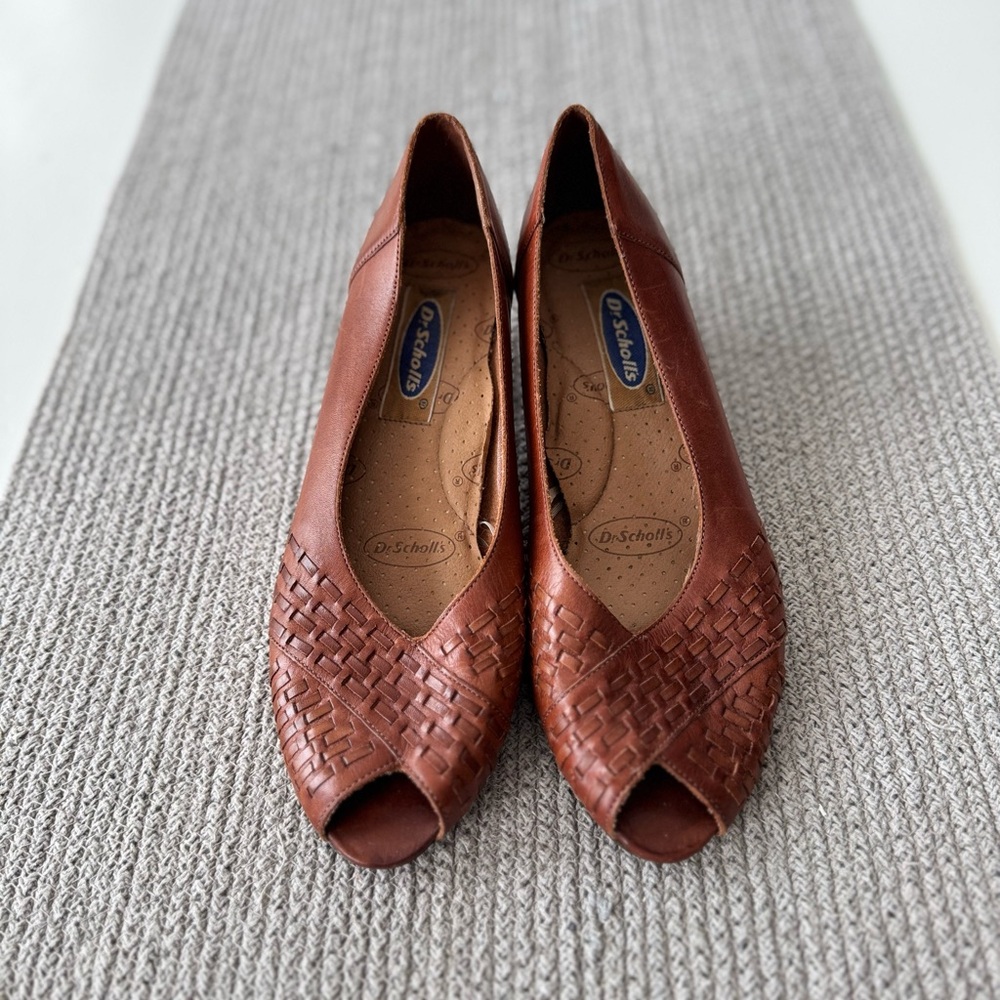 Vintage Dr. Scholls Cognac Brown Woven Leather Peep Toe Kitten Heels Dress Shoes - Picture 3 of 10